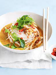 Chinese wheat noodles can replace rice noodles, and seafood can be used to replace chicken. Classic Chicken Laksa Donna Hay