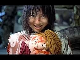 Hasta que solo queda un sobreviviente battle royale sigue una de esas clases, con una actuación helada de takeski kitano. Battle Royale 2 Requiem Trailer Espanol Youtube