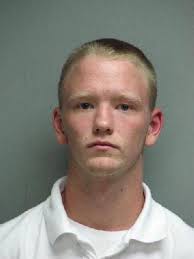 Traffic stop nets weapon, other charges for Pineville man