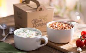 Their famous house salad, choice of homemade soup and warm garlic breadsticks. D6xucpeiiuta5m