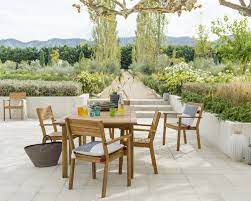 un salon de jardin familial mobilier jardin salon de jardin jardins