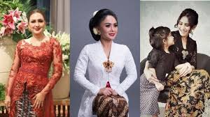 Hari Kartini Intip 8 Potret Deretan Artis Kenakan Kebaya Termasuk Yuni Shara Dan Ayu Ting Ting Halaman All Tribun Bali