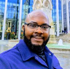 Breaking news: A popular skit maker, Chukwuemeka Emmanuel Ejekwe Sabinus,  popularly known as Mr. Funny, declared in his show in UK, that he is a  proud Igbo boy. In a video circulating