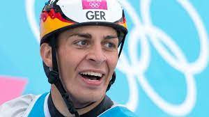 Und er will einen wichtigen ratschlag von ihr beherzigen. Der Weg Zuruck Nach Dem Schicksalsschlag Kanute Tasiadis Will Gold Fur Tote Freundin Olympia Sport Themen Br De