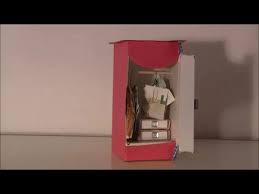 Du kannst dir natürlich auch einen karton in jeder anderen größe holen. Diy Geldgeschenk Kleiderschrank Hemden Kleider Aus Geldnoten Falten Youtube