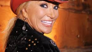 Glen Campbell's Widow Kim Campbell Opens up About the Battle Over His  Estate