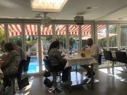 La cocina es ese lugar donde se viven las mejores historias, ya sean de amistad, familia, amor o negocios. View From The Restaurant Towards The Pool Picture Of La Font Escuela De Cocina Alicante Tripadvisor