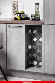Vorratsraumregale verschaffen direkten überblick und nutzen vorhandenen platz optimal. Offenes Flaschenregal Flaschen Regal Kuchenschrank Schrank