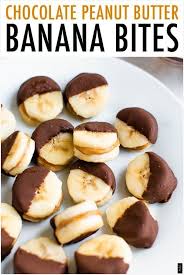 Ces Gele Recouvert De Chocolat Au Beurre D Arachide Banane Morsures Sont Le Parfait Saine Peanut Butter Banana Bites Peanut Butter Recipes Healthy Snacks Easy