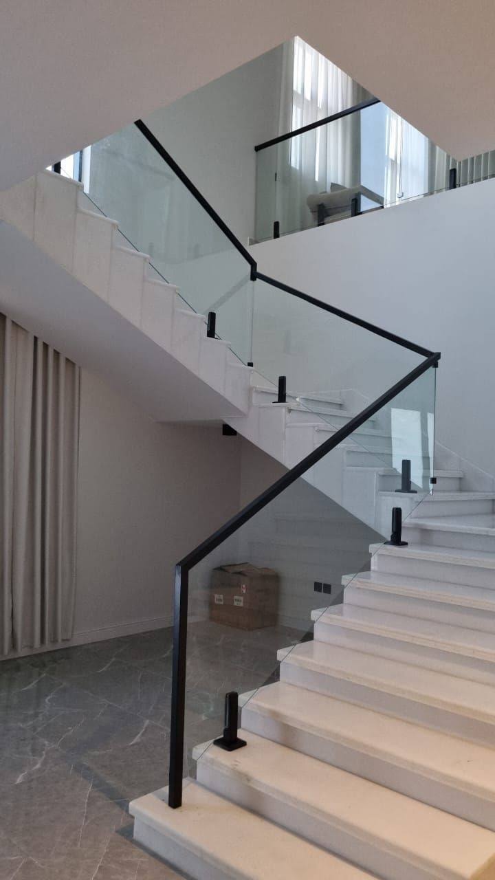 ​Toughened Glass & Steel Railing | KGN Glass House product image