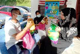Didi memanggilnya nyai fifi, wanita itu berwajah manis. Asnaf Ada Kereta Dan Wang Simpanan Situasi Kereta Bergegar Ialah Antara Beberapa Masalah Biasa Yang Kerap Dialami Pemandu