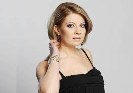 Oana este o fire puternică și sunt sigură că o să depășească momentul. Catinca Roman Acuzata Din Nou De Furt A Plecat Cu Banii Clientelor