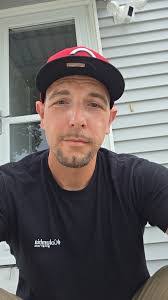 Daniel Clover's Instagram, Twitter & Facebook