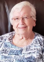 Janet Beitz's Instagram, Twitter & Facebook