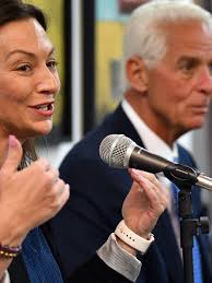 Crist holds lead Democratic primary, Fried attacks his abortion rights  record