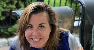 Christine Glynn's Instagram, Twitter & Facebook