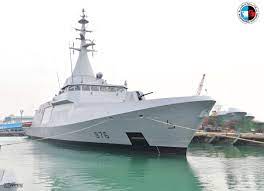 وزودت القيادة المصرية، سلاح البحرية، بفرقاطتين إيطاليتين من طراز فریم بيرجامینی، هما. Egyptian Navy Commissions First Locally Built El Fateh Class Corvette Naval News