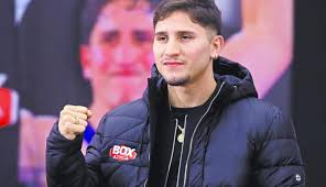 El mexicano Marco Verde debuta en el box profesional con nocaut