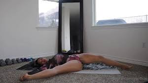 Atqofficial Nude Floral Body Yoga Free Amateur Porn - Bingato