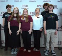 Jessica Kim, Wiatt...