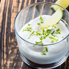 Mousse Au Chocolat Blanc Et Citron Vert Fait Maison Recipe Atkins Recipes Mousse No Carb Diets