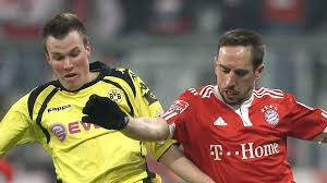 Wunschpunsch & spekulatius (oq), beiträge: Kevin Grosskreutz Bietet Goldenes Schnitzel Marke Franck Ribery An Eurosport