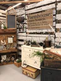 You can follow along with my easy step by step i was inspired by a craft booth who were selling beautiful wood signs and i had an ah ha moment! I Think I Love Fall Most Of All Rustic Farmhouse Sign Fall Decor Home Living Signs Kromasol Com