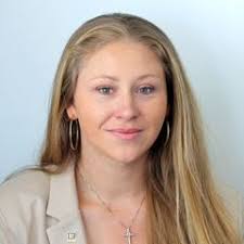 Rebecca Washam's Instagram, Twitter & Facebook