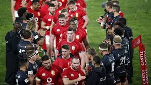 In the example of sharks vs lions your winnings on sharks varies from 85 € to 100 € for a 10 € stake. Qwrrlwmuywrb4m