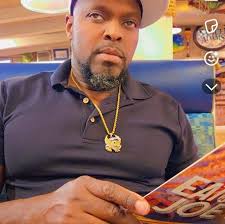 So much respect for him!!!! Check out his story Family. 🙏🏾🇭🇹 || 🎥  @themichaelhickey #LunionSuite #HaitianAmerican #Haitian