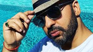 His father, a punjabi immigrant, worked as a bus conductor before launching his own small business. Vp7f Jb5ckb6wm