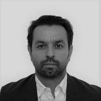 90+ perfiles de «Efrain Garcia»