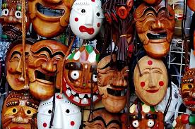 Alat, Bahan, dan Cara Membuat Topeng Kayu, Materi Kelas 5 SD Tema 9 - Semua  Halaman - Bobo