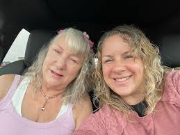 we have weird legal compliance rules about not being able to name cards  specifically — but if you comment CARDRECS below, I'll send you the whole  guide/list for free!!!👇