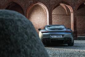 Essai Ferrari Roma 2020 Le Retour Du Glamour Ferrari Logo Voiture Seuil De Porte