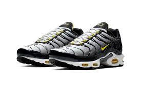 Black And Yellow Air Max Plus Nike Electrifies Its Air Max Plus With Bumble Bee Colorway With Images Nike Air Max Plus Nike Air Nike Air Max
