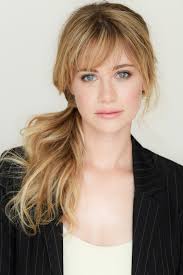 Amanda Leighton's Instagram, Twitter & Facebook