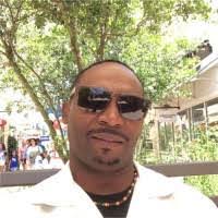 Donald Silk's Instagram, Twitter & Facebook