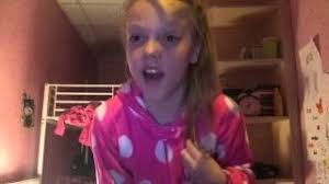 Lydia Everett's Instagram, Twitter & Facebook