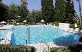 Appartement Dans Residence Avec Tennis Et Piscine Proche Du Centre De Cannes Vallauris