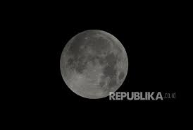 Mengambil gambar gerhana boleh dilakukan dengan peralatan kamera yang agak biasa. Gerhana Bulan Total 26 Mei Waktu Dan Lokasi Menyaksikan Republika Online