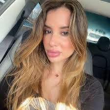 Odalys Caballero's Instagram, Twitter & Facebook