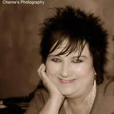 Vandag verwelkom ons een van die nuwe stemme op Jou Lekker Luister Stasie.  Kevin aka Soutie wat julle gaan vermaak op die program Kliphard elke  Saterdagaand tussen 6 en 9. Skakel in