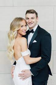 7/21 the toronto maple leafs gave pending free agent zach hyman permission to speak with other teams around the league, and today he is in edmonton meeting with the oilers, according to jason. Art Gallery Of Ontario Wedding Purple Tree Wedding Photographers