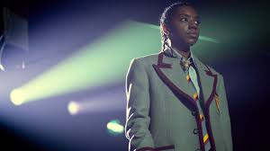 Sex Education Season 3 Cast: Meet the New Characters and Who Plays Them |  Teen Vogue