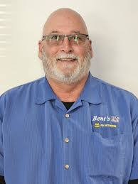 Teri Hebert's Instagram, Twitter & Facebook