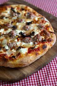 Sausage And Mushroom Pizza Beyond Pepperoni Pizza Toppings Recipe Pizza Recipes Homemade Mushroom Pizza Mushroom Pizza Recipes
