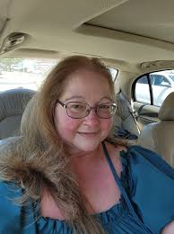 Hi everyone! 👋 I'm Amy, a board-certified Physician Assistant and  Registered Dietitian with specialties in rheumatology, dermatology and  OB/GYN. I am shifting into a more functional medicine approach for people  who want