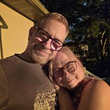 Is there anyone in VA (Ashburn/Leesburg area) that is willing to share some  starter? I refrigerated mine and I have not been able to bring it back to  life. I don't want