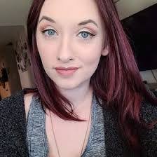 Maureen Mccaslin's Instagram, Twitter & Facebook